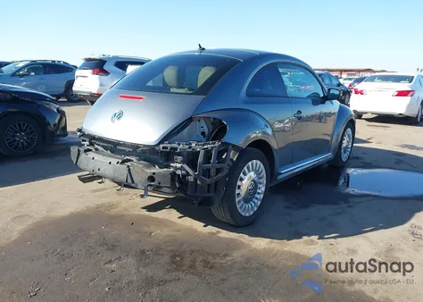 2013 Volkswagen Beetle 2.5L z USA, uszkodzony, nr VIN 3VWJP7AT7DM678486